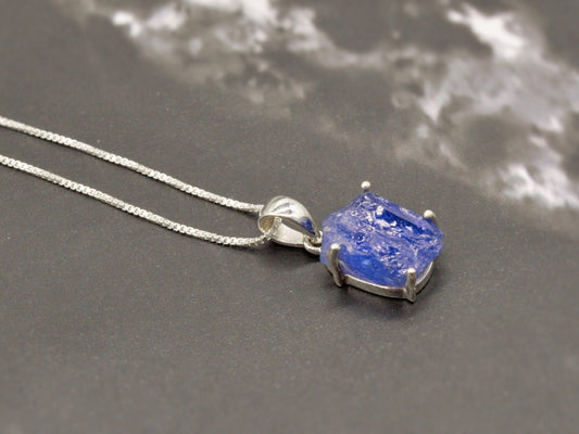 Raw Tanzanite Chain Pendant Necklace, Rough Cut Tanzanite Necklace, December Birthstone, Raw Gemstone, Sterling Silver, Birthday Gift